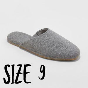 NEW Stars Above Slippers Size 9